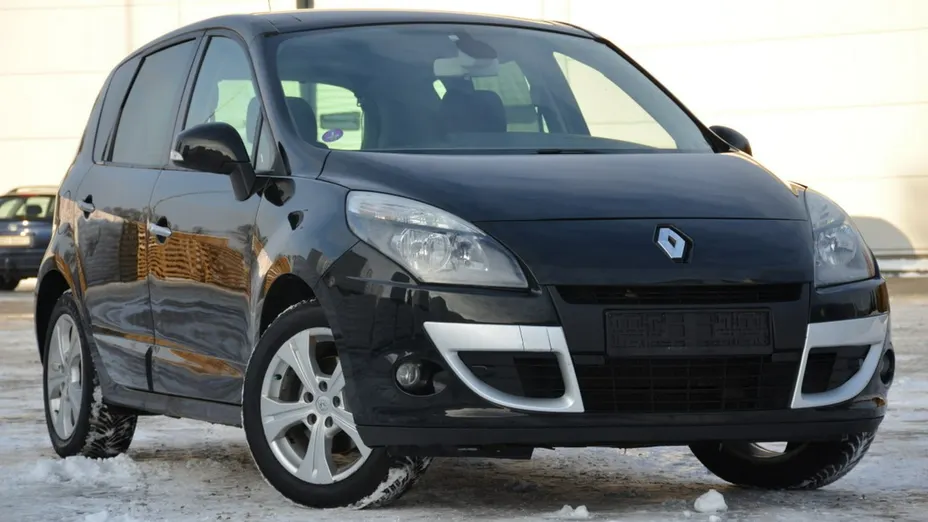 RENAULT Scenic -