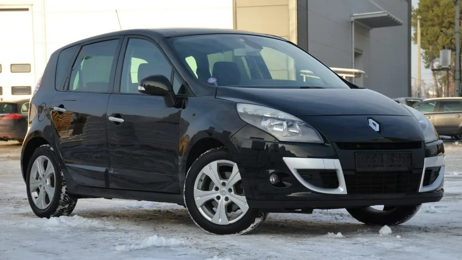 RENAULT Scenic -