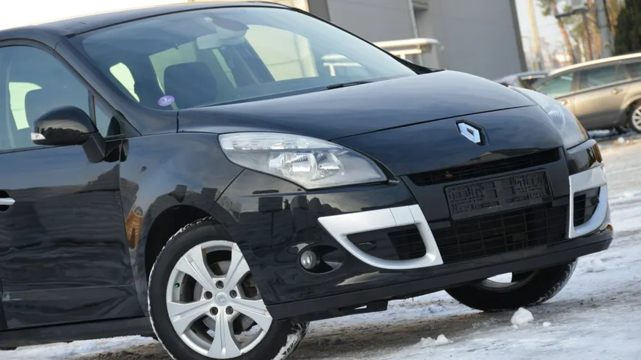RENAULT Scenic -
