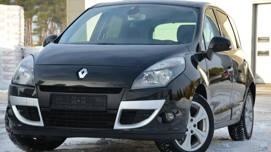 RENAULT Scenic -