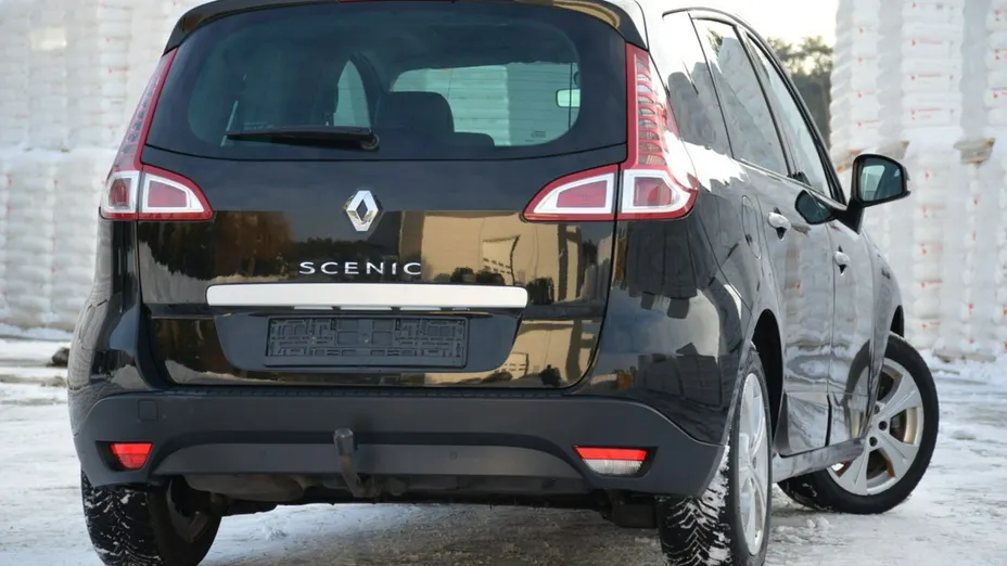 RENAULT Scenic -