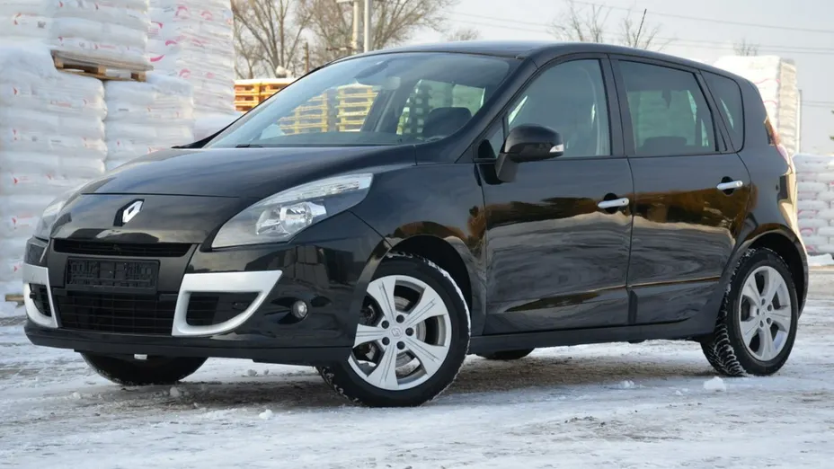 RENAULT Scenic -