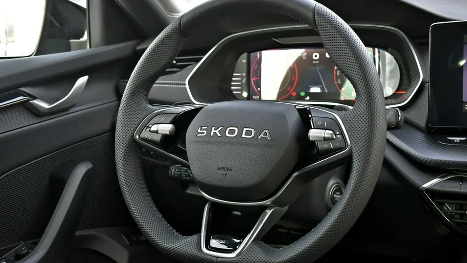 SKODA Octavia -