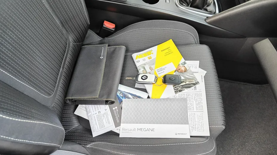RENAULT Megane -
