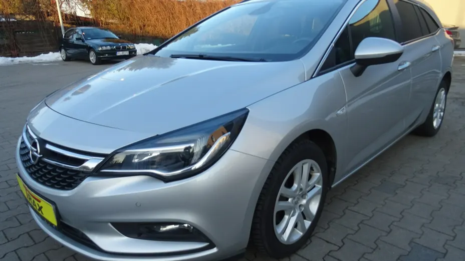OPEL Astra -