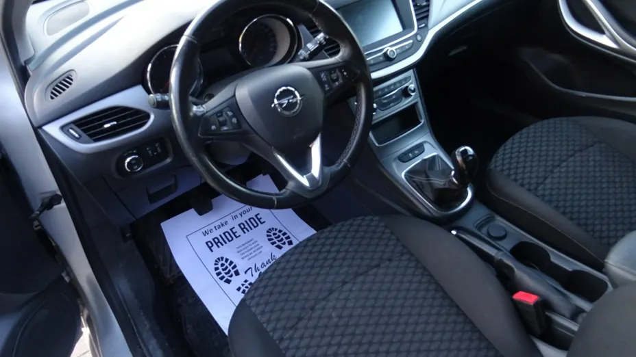 OPEL Astra -