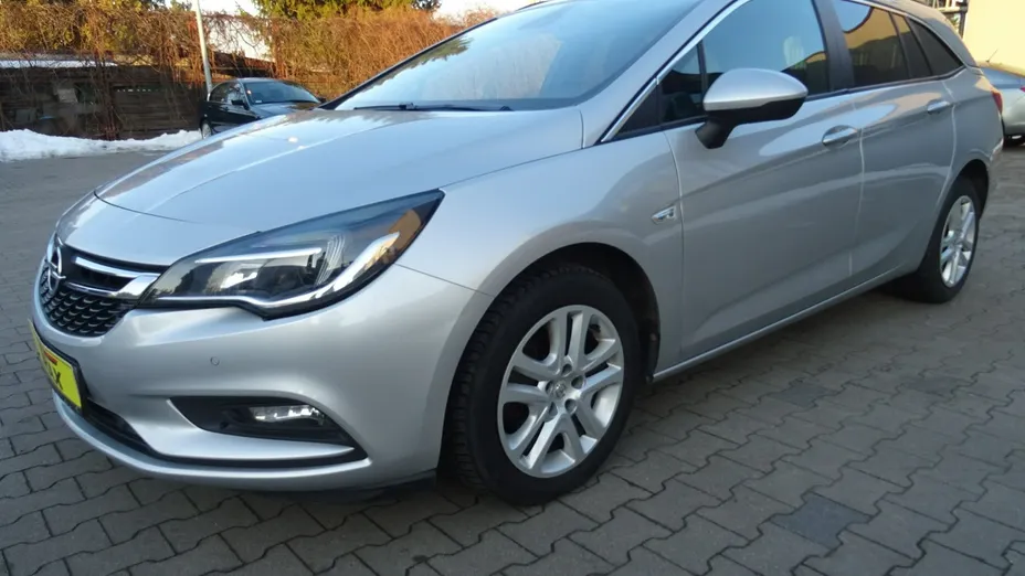 OPEL Astra -