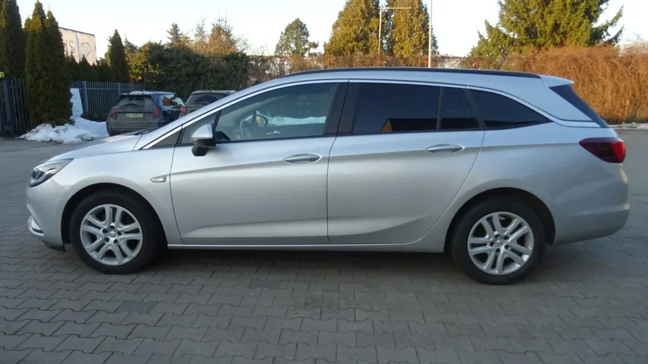 OPEL Astra -