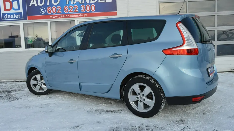 RENAULT Scenic -