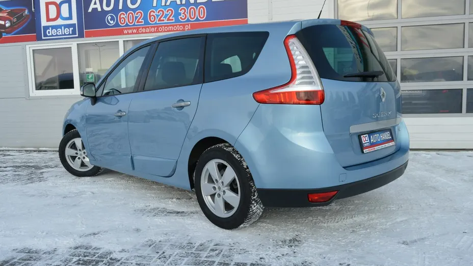 RENAULT Scenic -