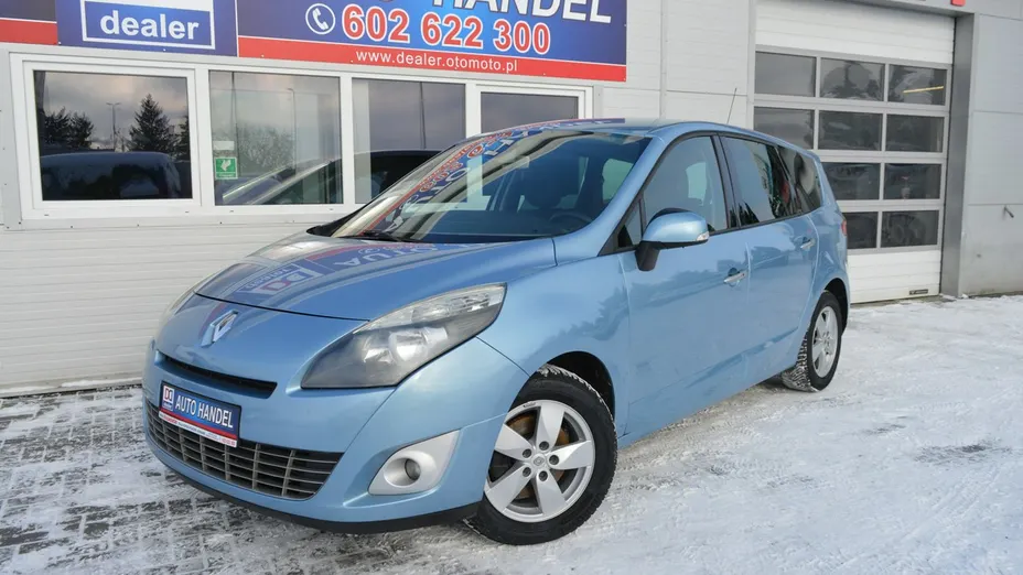 RENAULT Scenic -