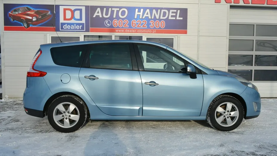 RENAULT Scenic -