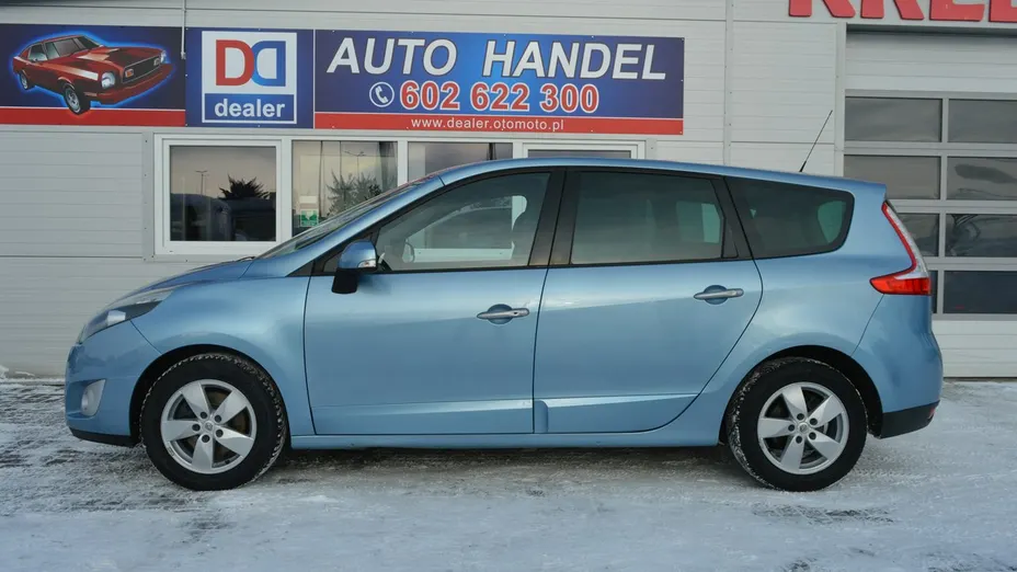 RENAULT Scenic -