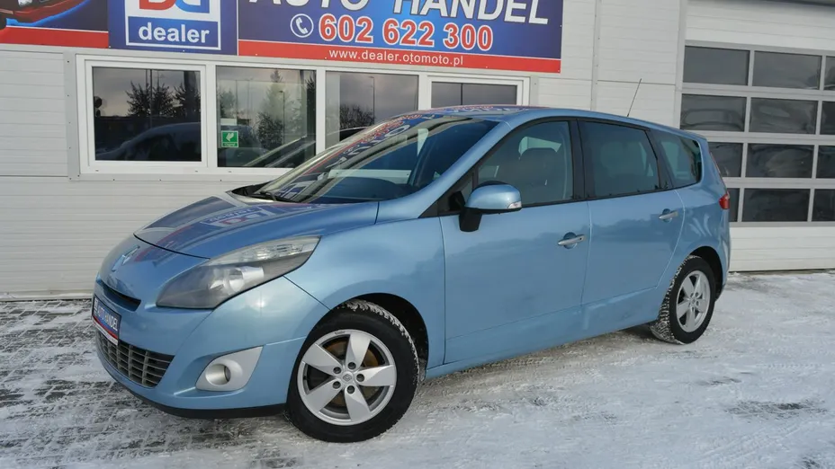 RENAULT Scenic -