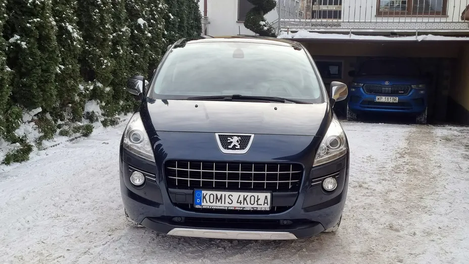 PEUGEOT 3008 -