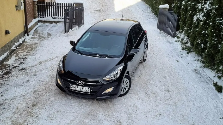 HYUNDAI i30 -