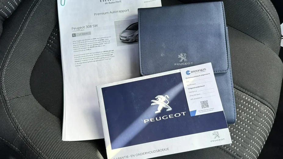 PEUGEOT 308 -