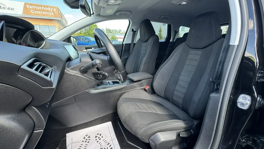 PEUGEOT 308 -