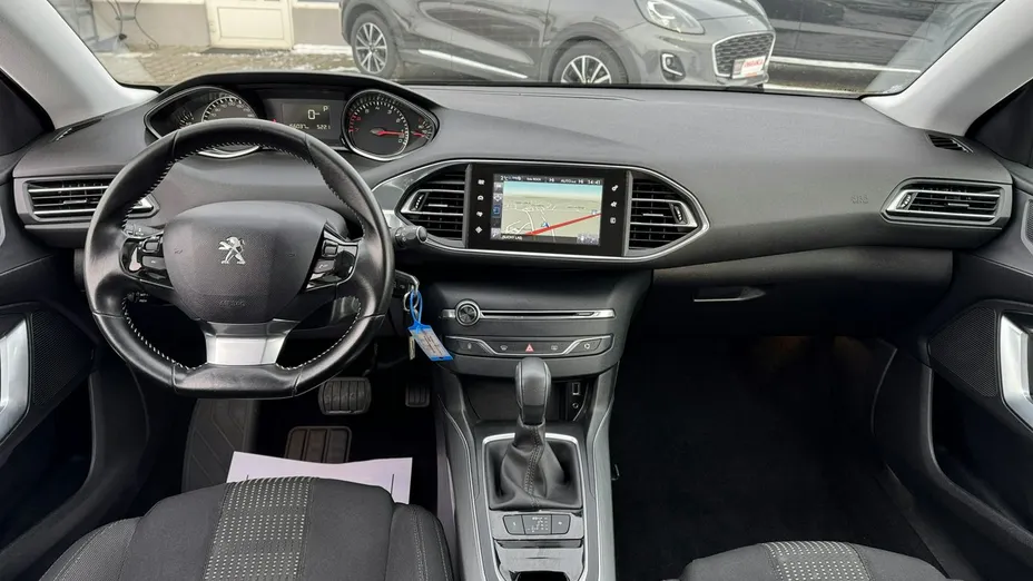 PEUGEOT 308 -