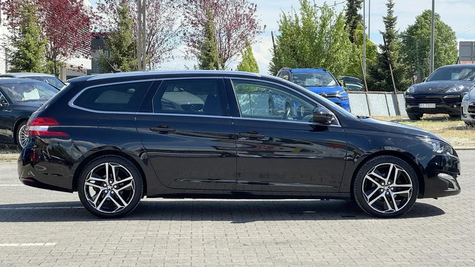 PEUGEOT 308 -