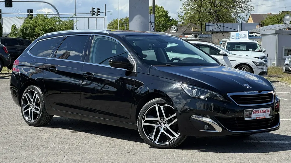 PEUGEOT 308 -