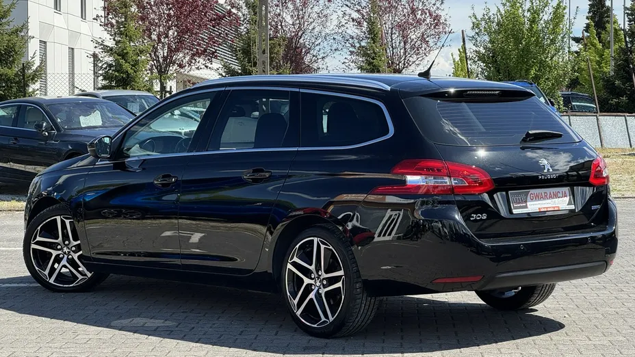 PEUGEOT 308 -