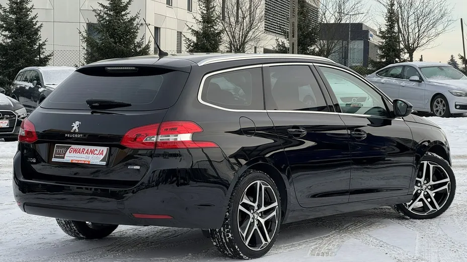 PEUGEOT 308 -