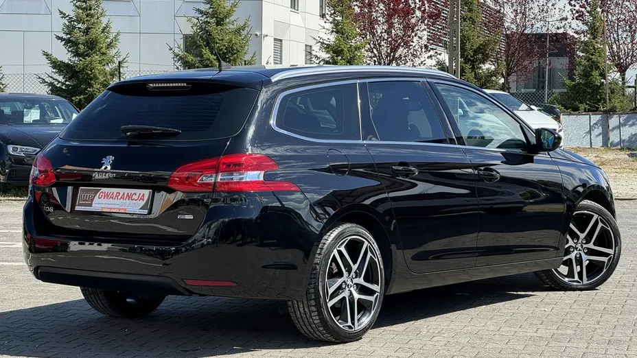 PEUGEOT 308 -