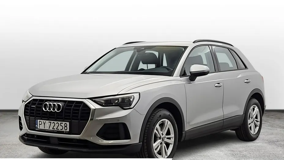 AUDI Q3 -
