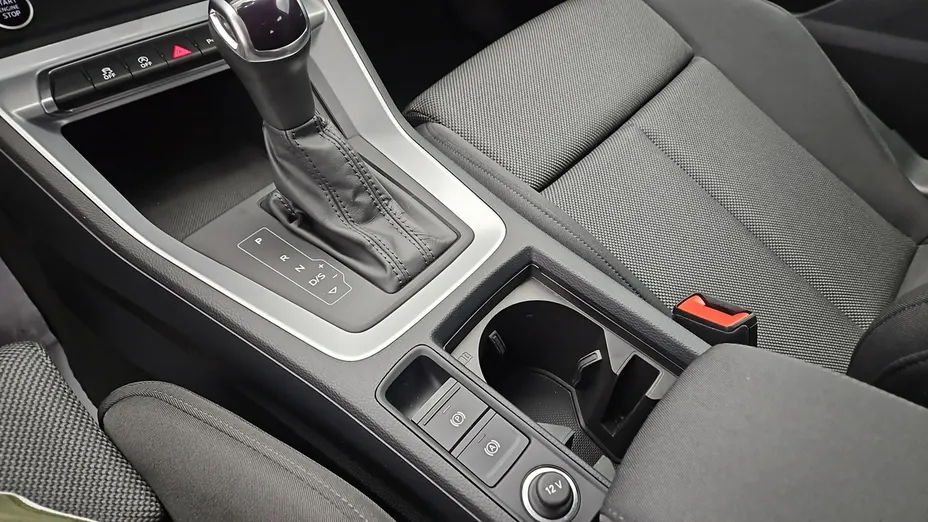 AUDI Q3 -
