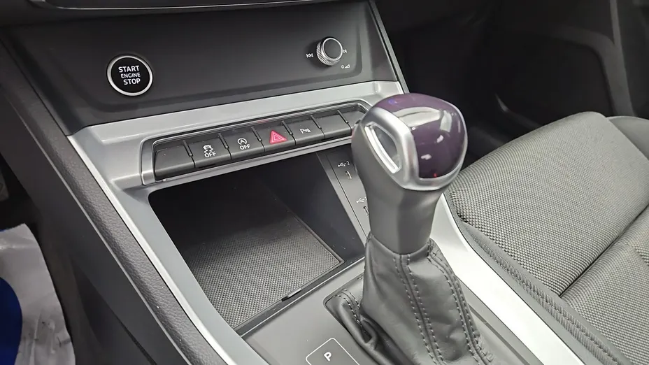 AUDI Q3 -