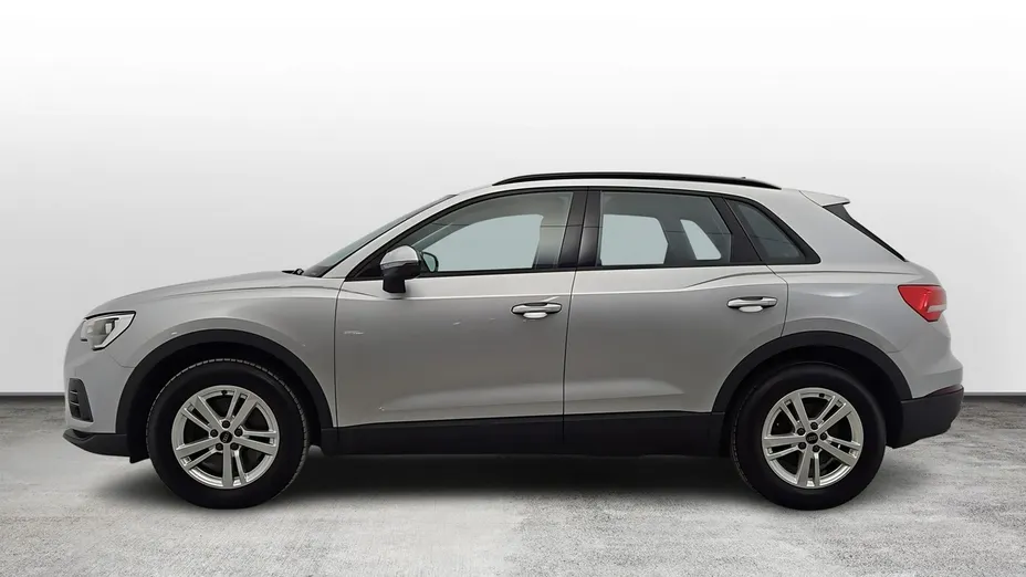 AUDI Q3 -