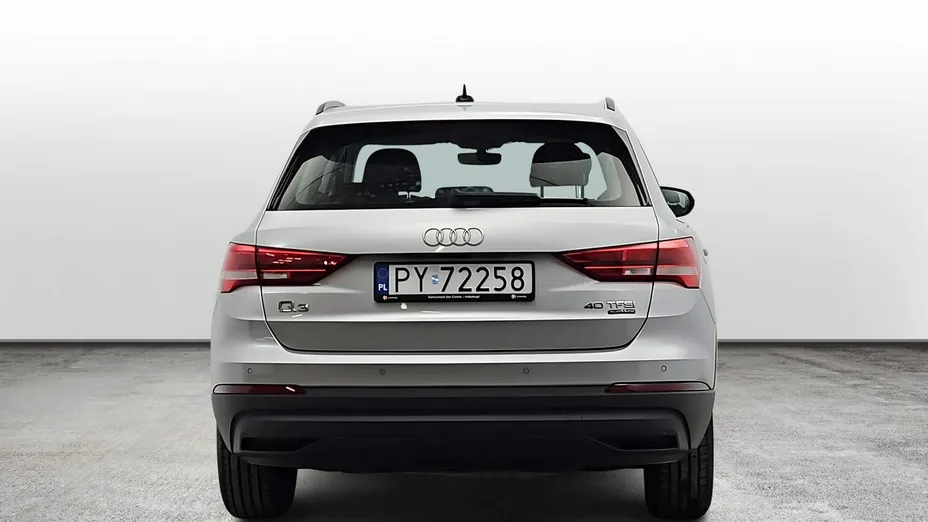 AUDI Q3 -