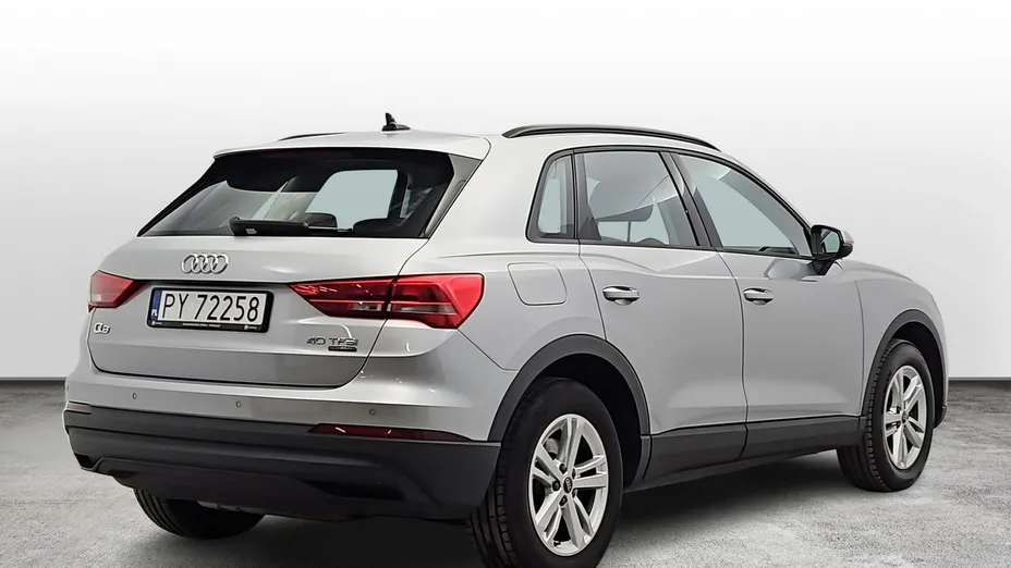 AUDI Q3 -