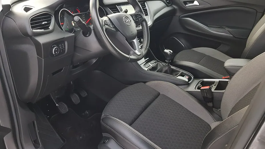 OPEL Grandland X -