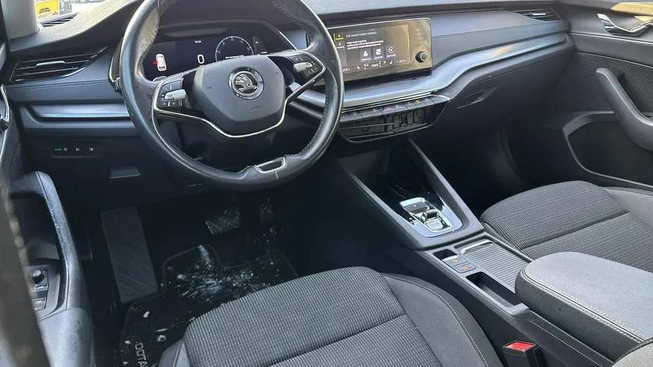 SKODA Octavia -