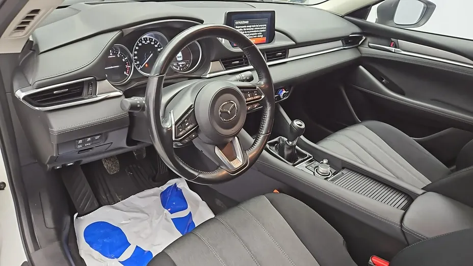 MAZDA 6 -