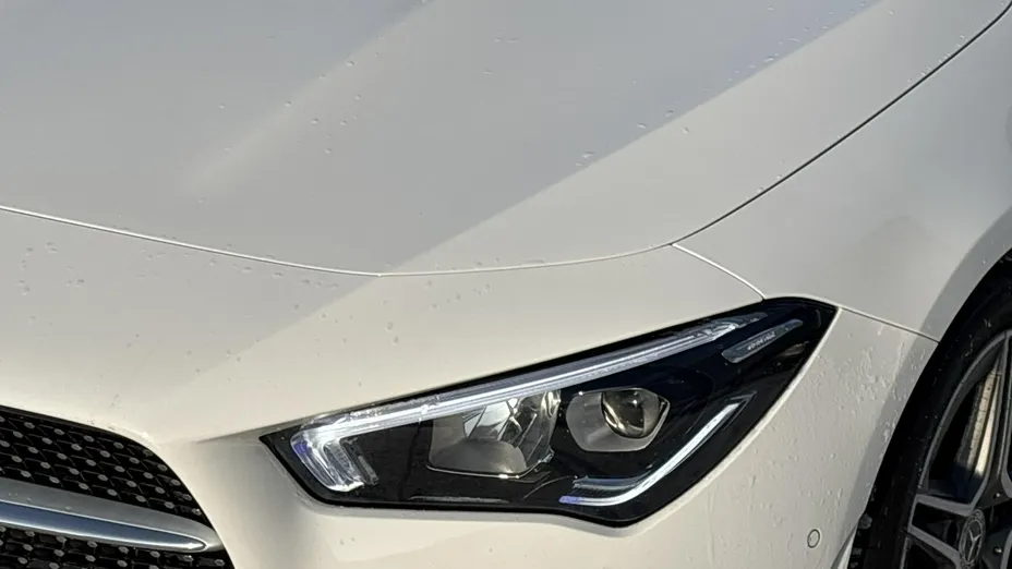 MERCEDES-BENZ CLA -