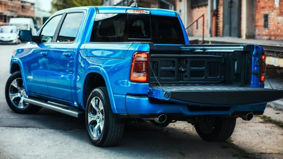 RAM 1500 -