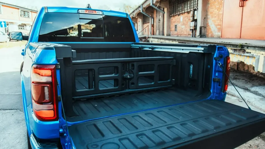 RAM 1500 -