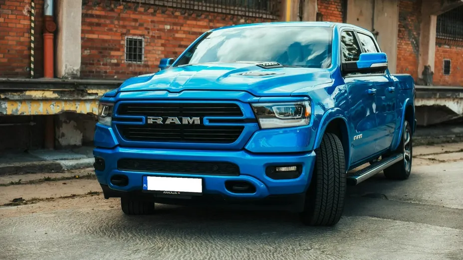 RAM 1500 -