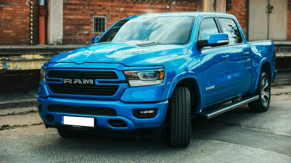 RAM 1500 -