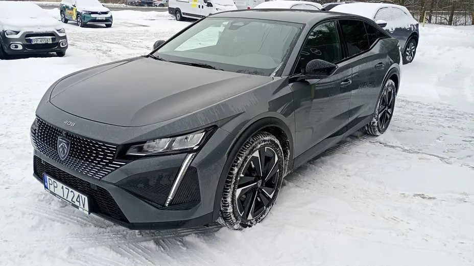 PEUGEOT 408 -