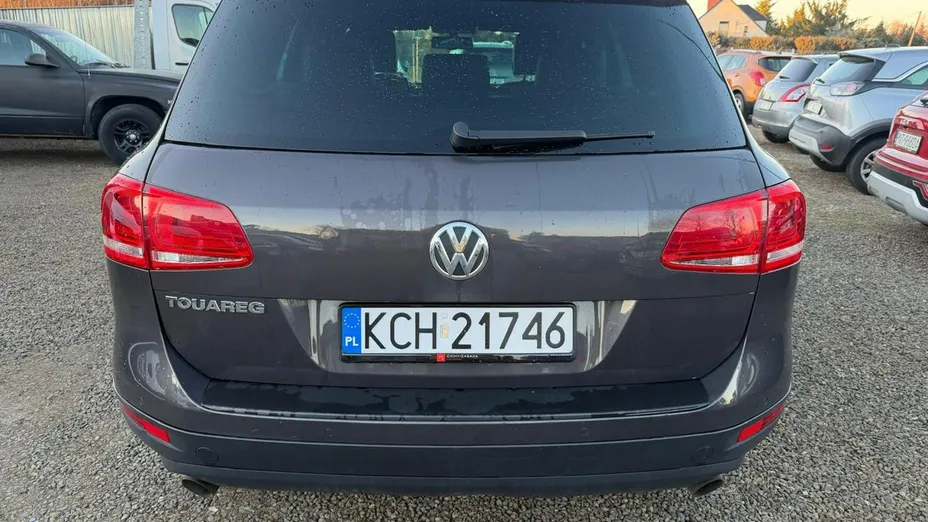 VOLKSWAGEN Touareg -