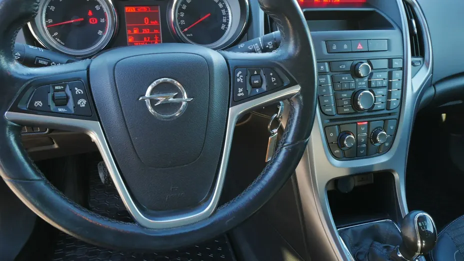 OPEL Astra -