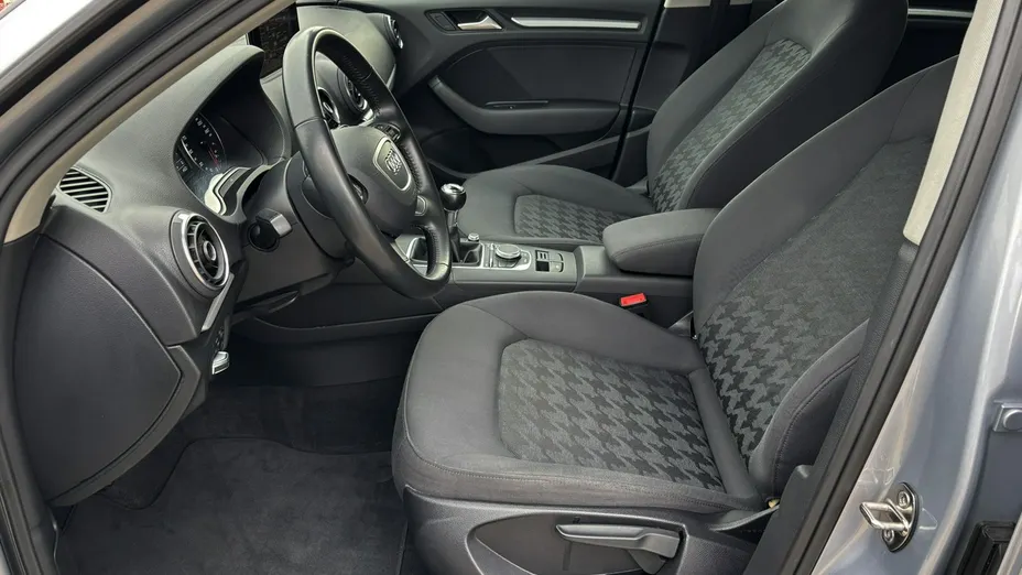 AUDI A3 Sportback -