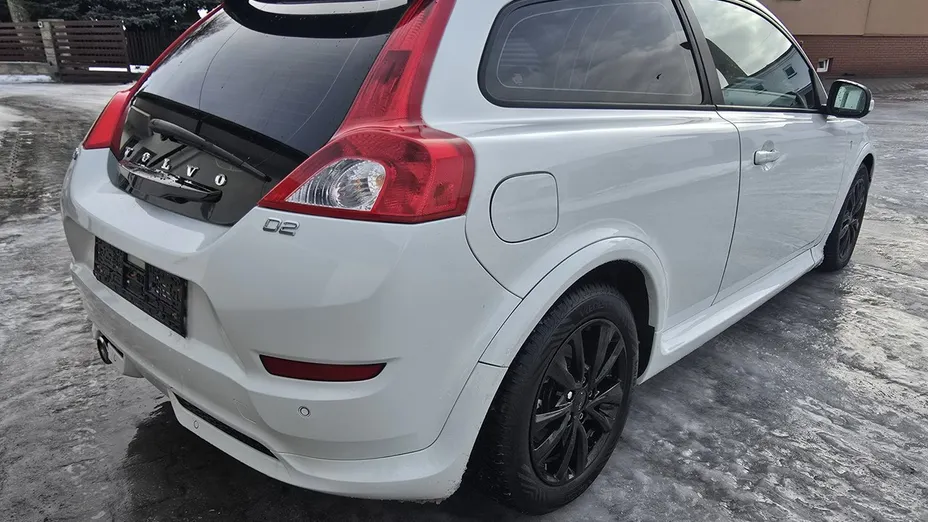 VOLVO C30 -