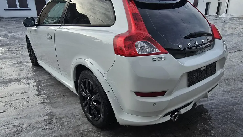 VOLVO C30 -
