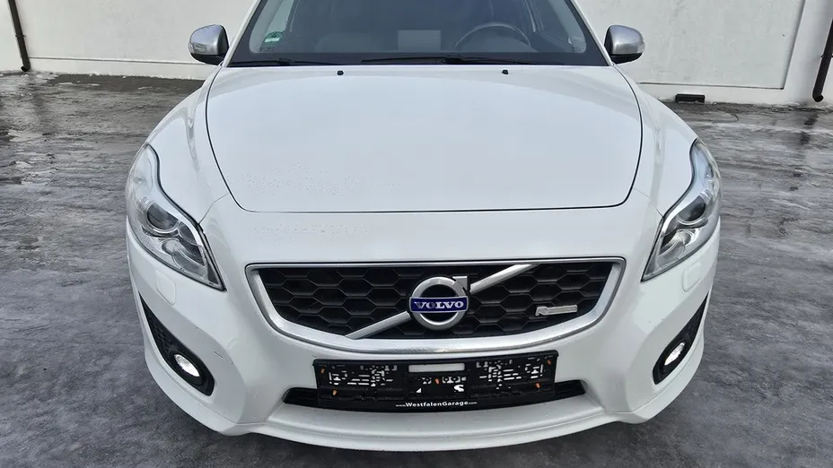VOLVO C30 -