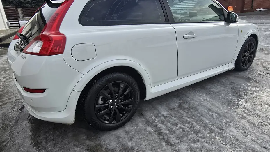 VOLVO C30 -